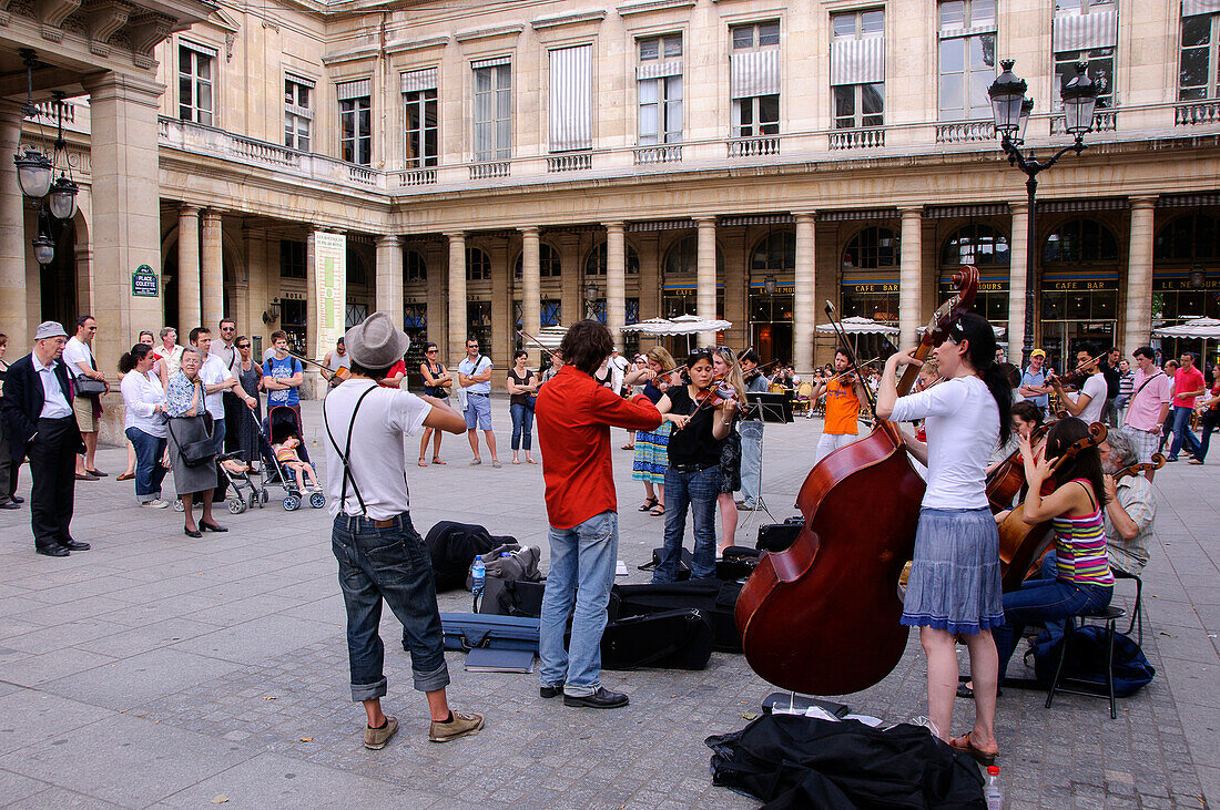 Musicians on Place Colette, Paris, France, Europe