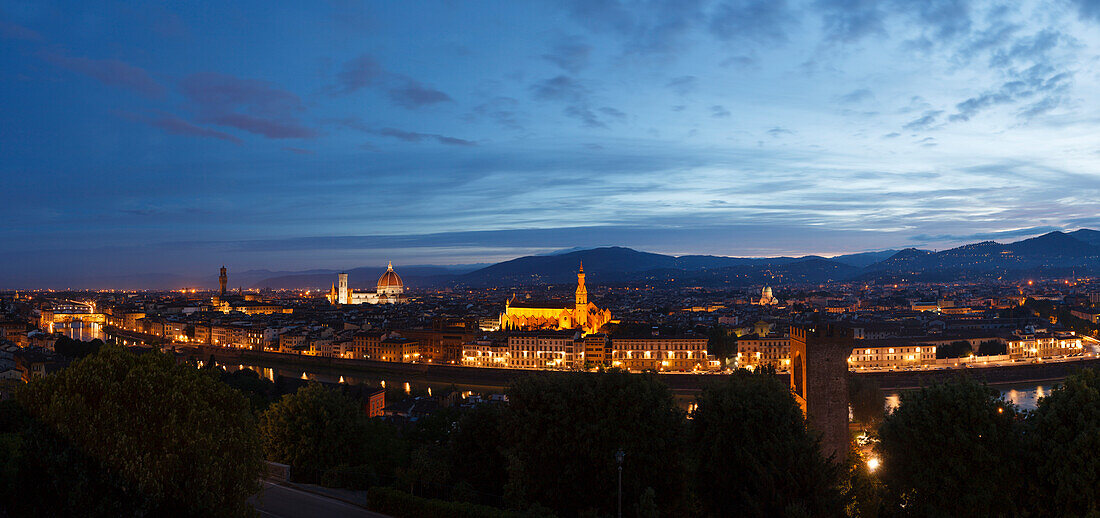 Cityscape with Palazzo Vecchio, Palazzo della Signoria, The Old Palace, town hall and Duomo Santa Maria del Fiore cathedral, historic centre of Florence, UNESCO World Heritage Site, Firenze, Florence, Tuscany, Italy, Europe