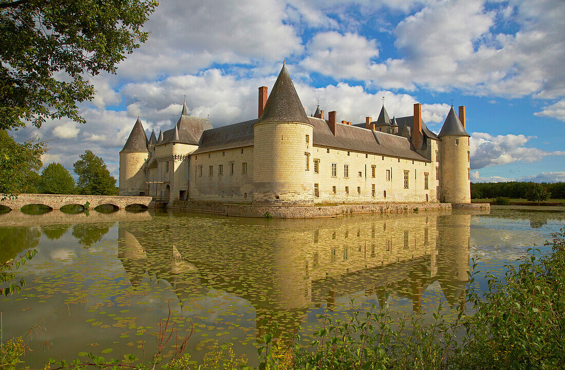 Wasserschloß Château du Plessis-Bourré bei Cheffes-sur-Sarthe, Dept. Maine-et-Loire, Region Pays de la Loire, Frankreich, Europa