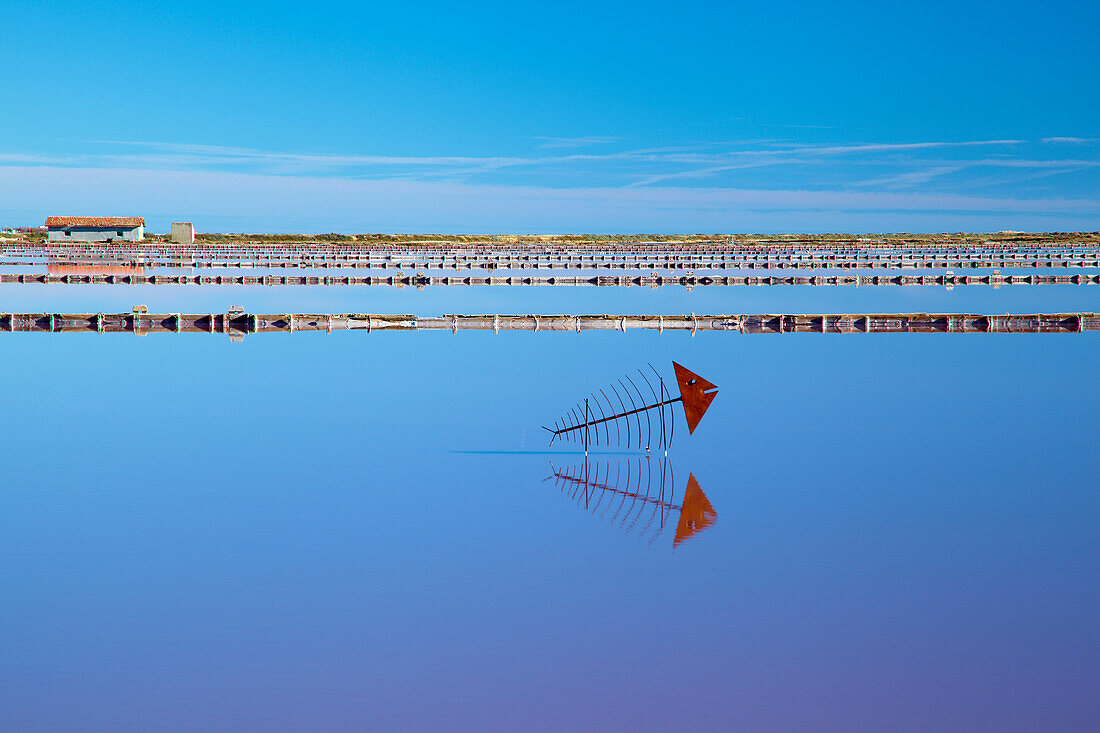 Salzbecken, Salin de l' île St-Martin, Gruissan, Dept. Aude, Languedoc-Roussillon, Frankreich, Europa