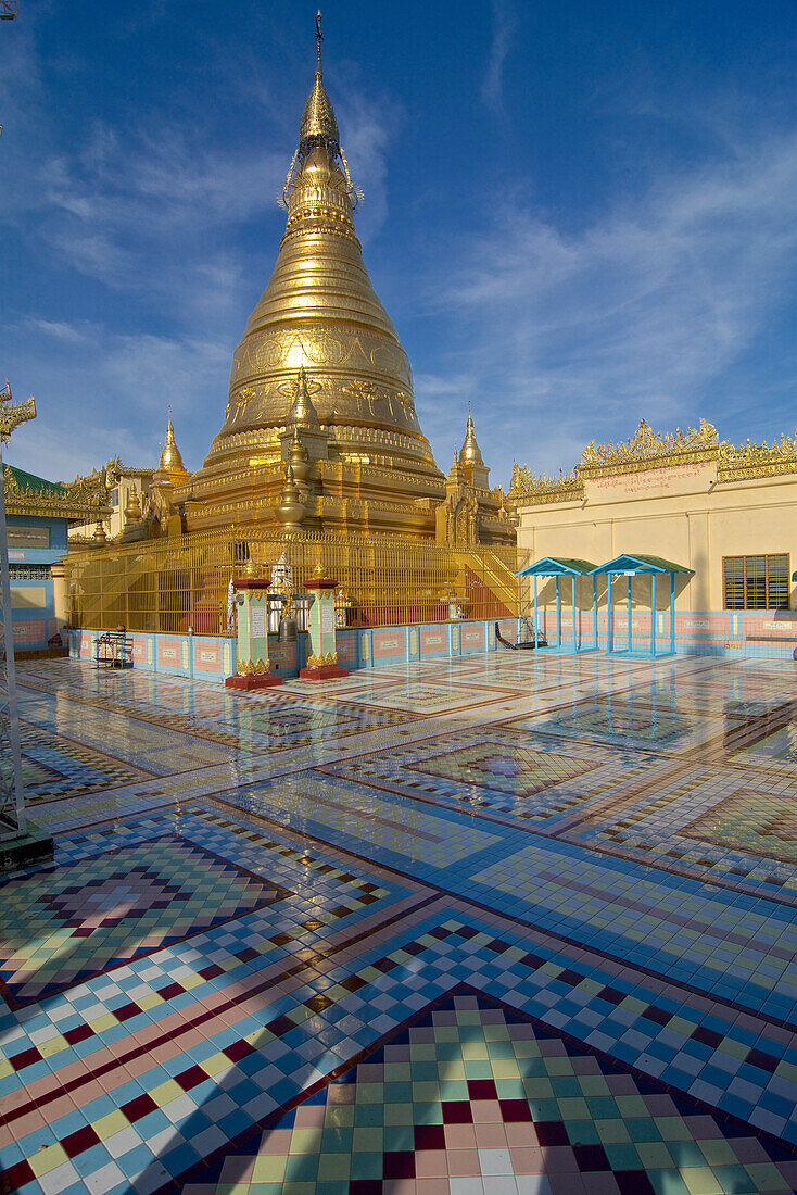 Sun U Ponnya Shin Pagoda, Sagaing Hill on the banks of Irrawaddy river, 20km from Mandalay, Myanmar, Burma