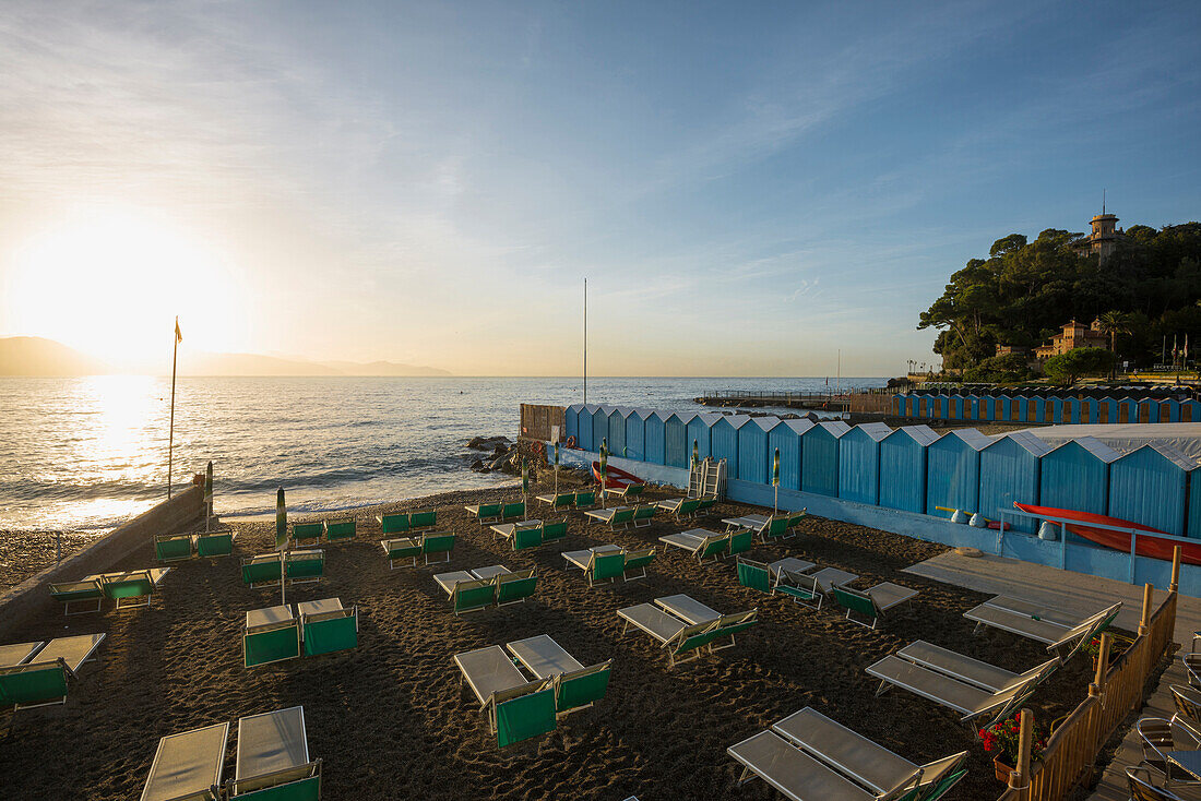 Sunrise at the beach, Lido, Santa Margherita Ligure, province of Genua, Italian Riviera, Liguria, Italy