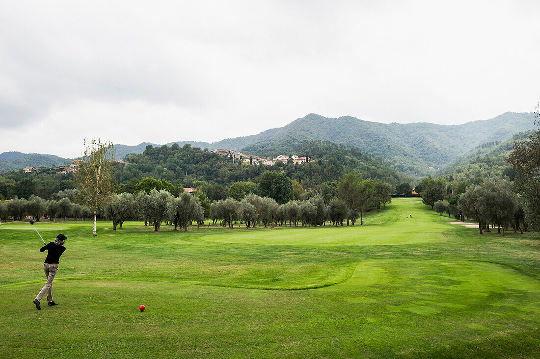 Golfspieler, Golfplatz,  Provinz Savona, Riviera di Levante, Ligurien, Italien