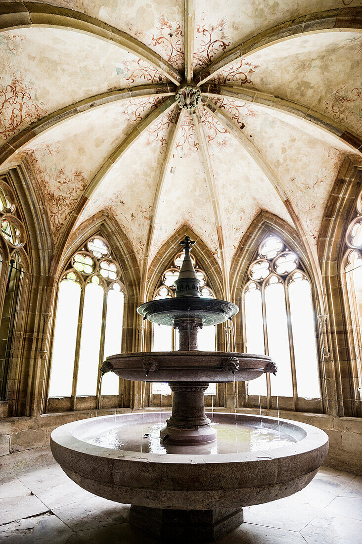 Fountain, Maulbronn Monastery, UNESCO World Heritage Site, Maulbronn, Kraichgau, Black Forest, Baden-Wuerttemberg, Germany