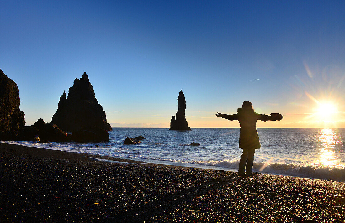 Reynisdrangar bei Vik, Südisland, Island