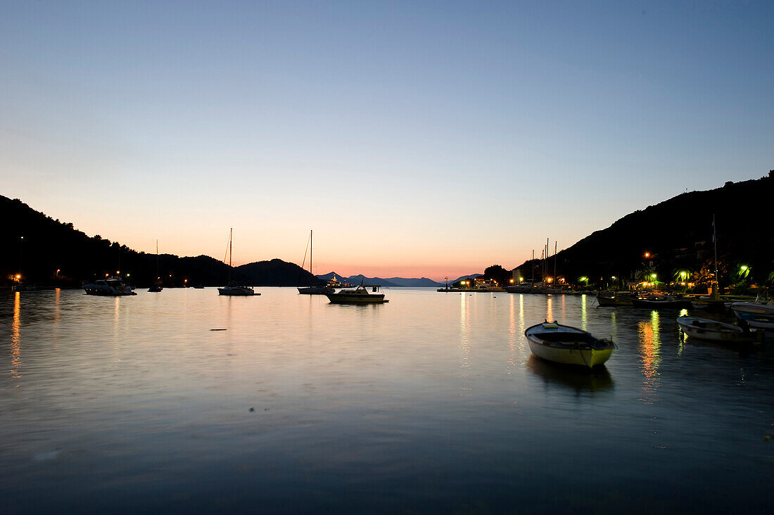 Bucht im Sonnenuntergang, Sipanska Luka, Sipan, Elaphiten, Kroatien