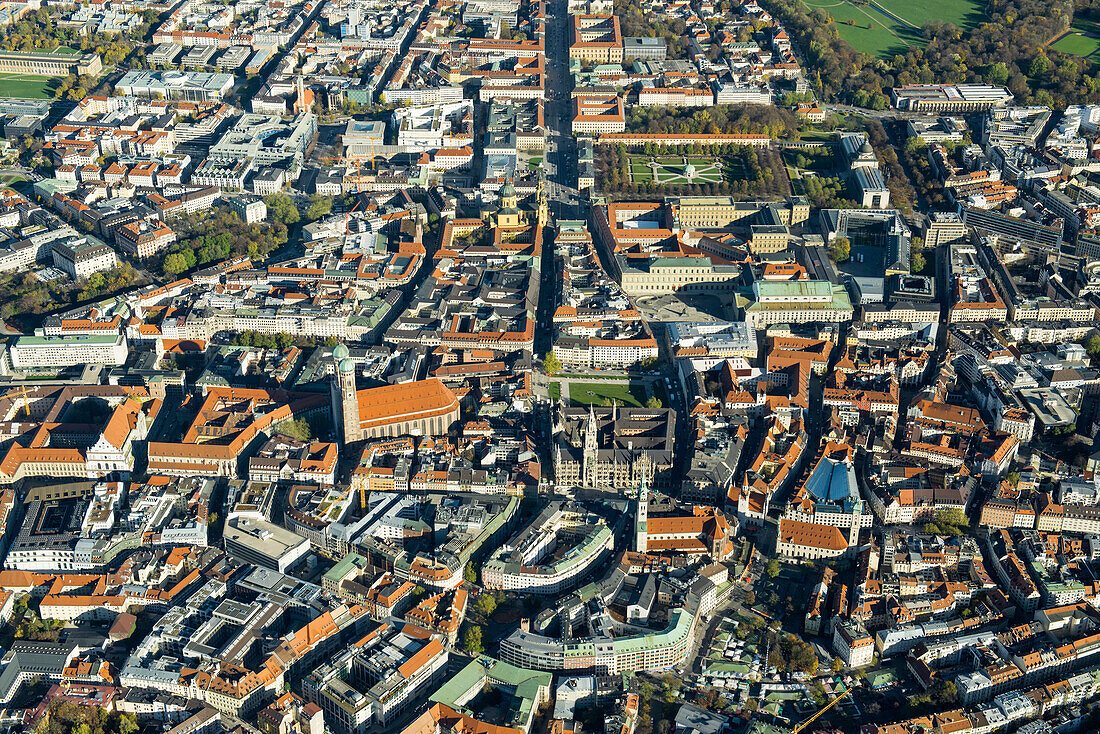 Luftaufnahme der Innenstadt, München, Bayern, Deutschland