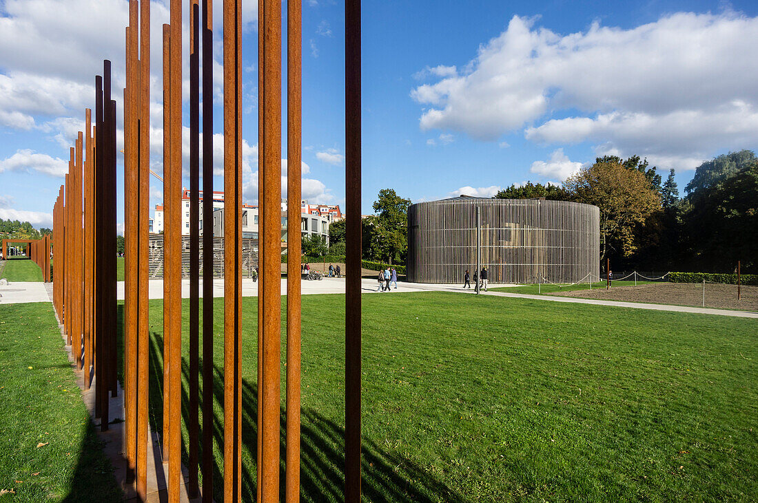 Memorial, Berlin Wall, Bernauer Strasse, Berlin, Germany