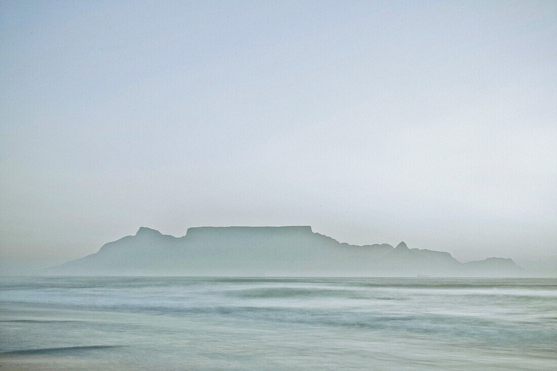 View from Blouwberg Beach to Table Mountain, Cape Town, South Africa, Africa