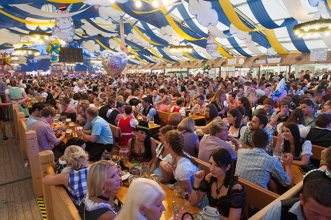 Beer tent at the Gaeubodenvolksfest, Straubing, Danube, Bavarian Forest, Bavaria, Germany