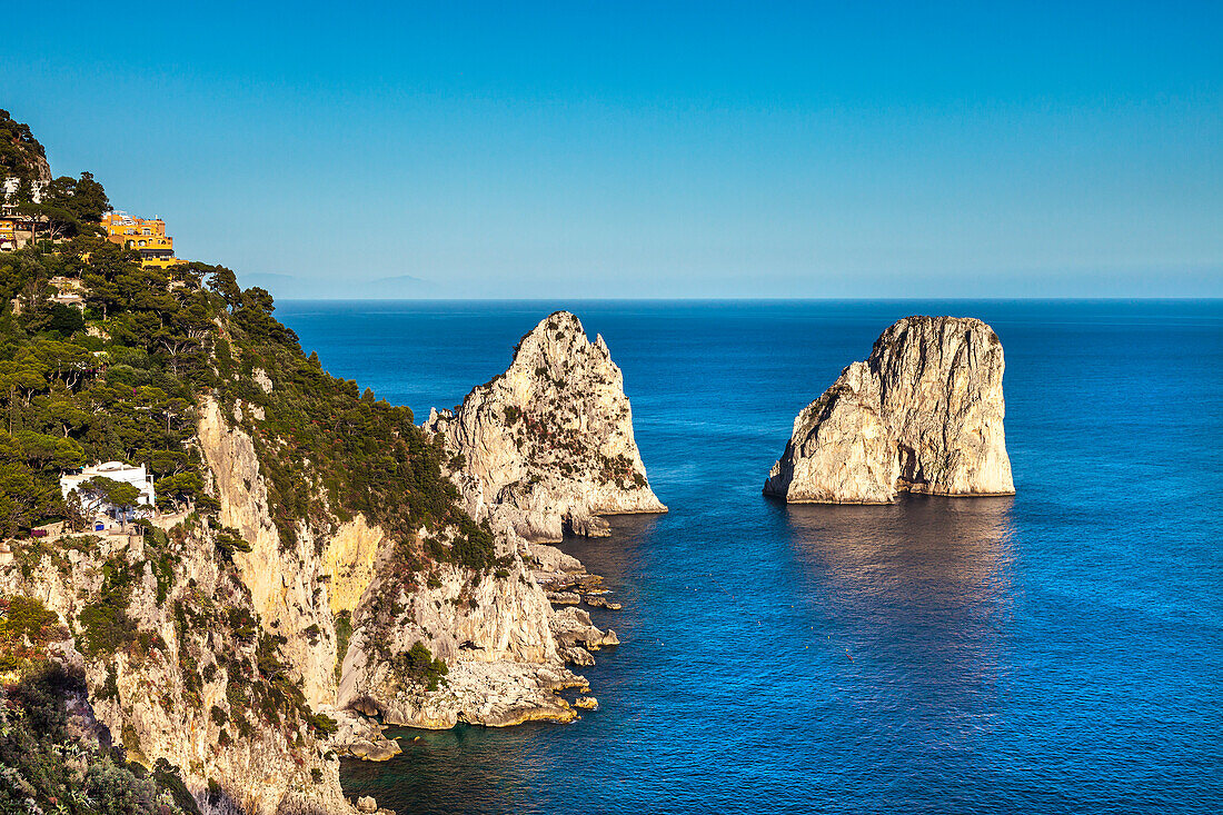 Faraglioni Felsen, Capri, Kampanien, Italien