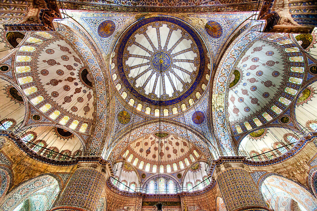 Deckengewölbe der Blauen Moschee, Sultan Ahmed Moschee, Istanbul, Türkei