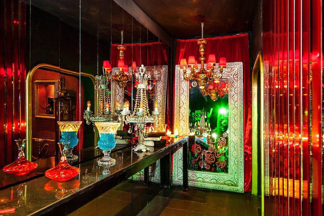 Entrance of a restaurant, Istanbul, Turkey