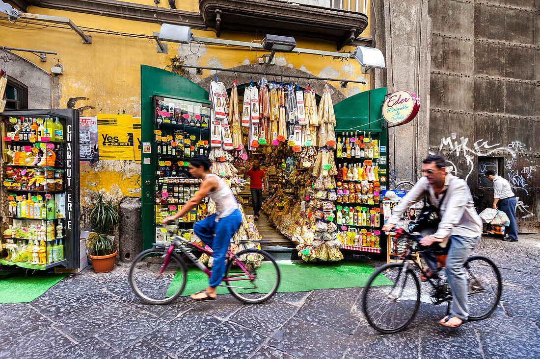 Pasta shop, Old town, Naples, Bay of Naples, Campania, Italy