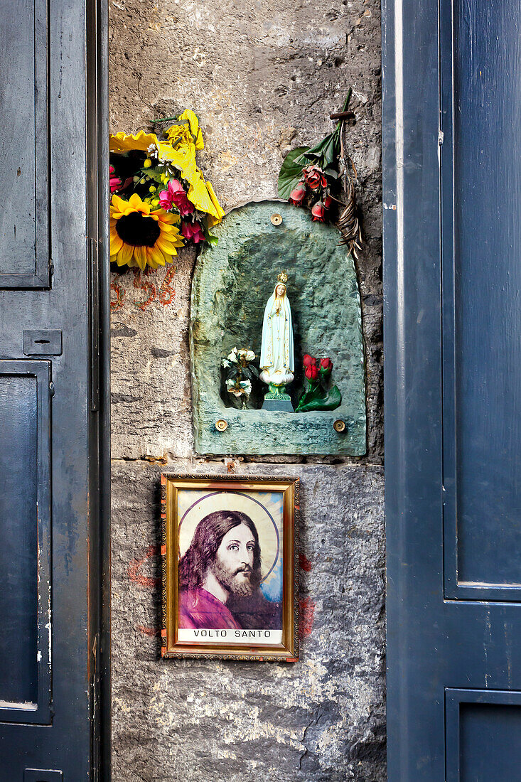 Picture of a saint on the wall of a house, Old town, Naples, Bay of Naples, Campania, Italy