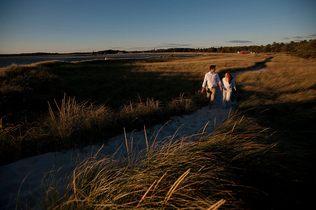 Maine Beach Couple, Scarborough, ME, USA