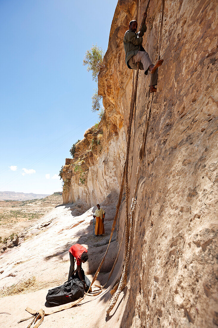 Aufstieg zum Kloster Debre Damo, bei Adigrat, Tigray Region, Äthiopien