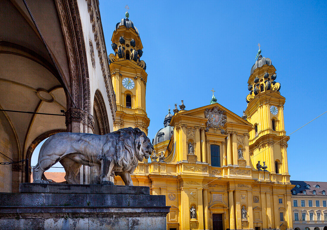 Feldherrnhalle with Theatiner church, Munich, Upper Bavaria, Bavaria, Germany