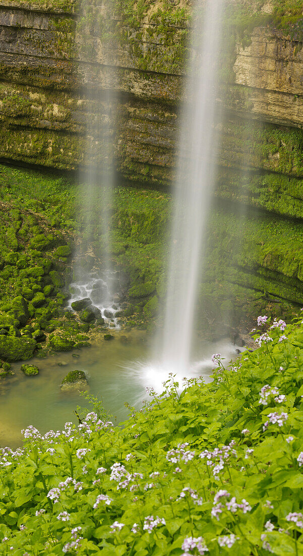 Wasserfall, Cirque de la Consolation, Doubs, Frankreich