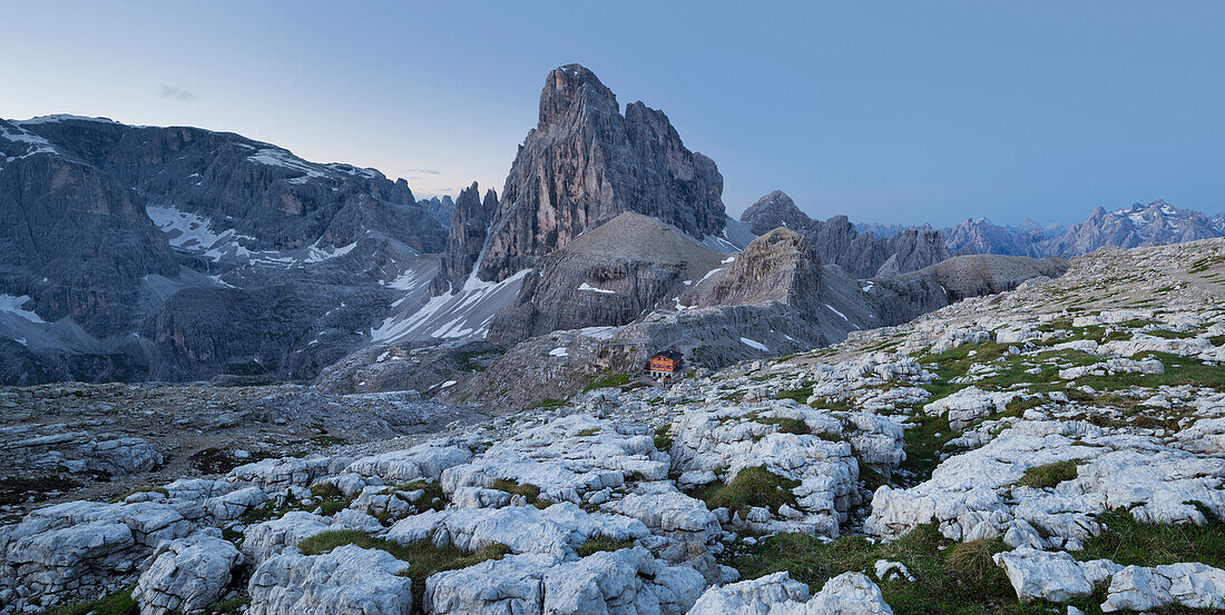 Zwoelferkofel and Buellele Joch hut, South Tyrol, Dolomites, Italy