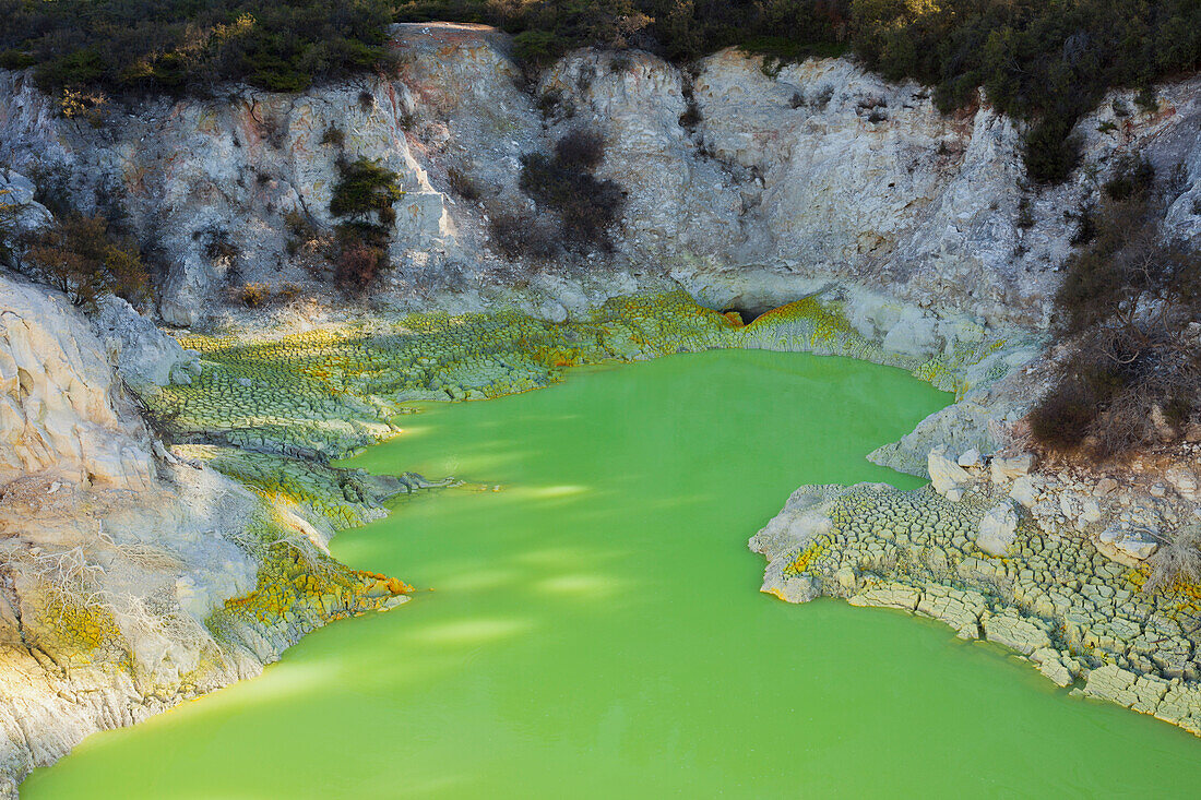 Devil's Bath, Schwefel, Wai-O-Tapu Thermal Wonderland, Bay of Plenty, Nordinsel, Neuseeland