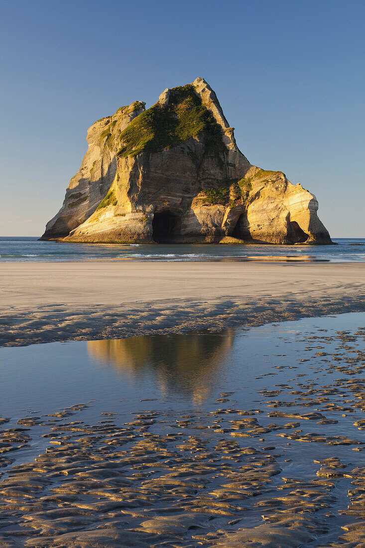 Archway Islands, Wharariki Beach, Tasman, South Island, New Zealand