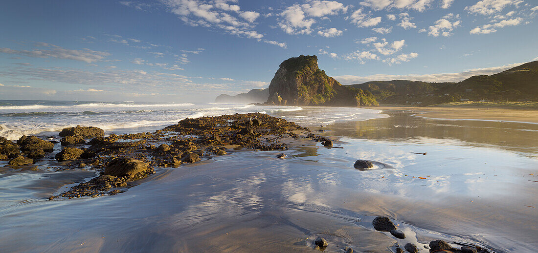 Lion Rock, Piha, Auckland, Nordinsel, Neuseeland