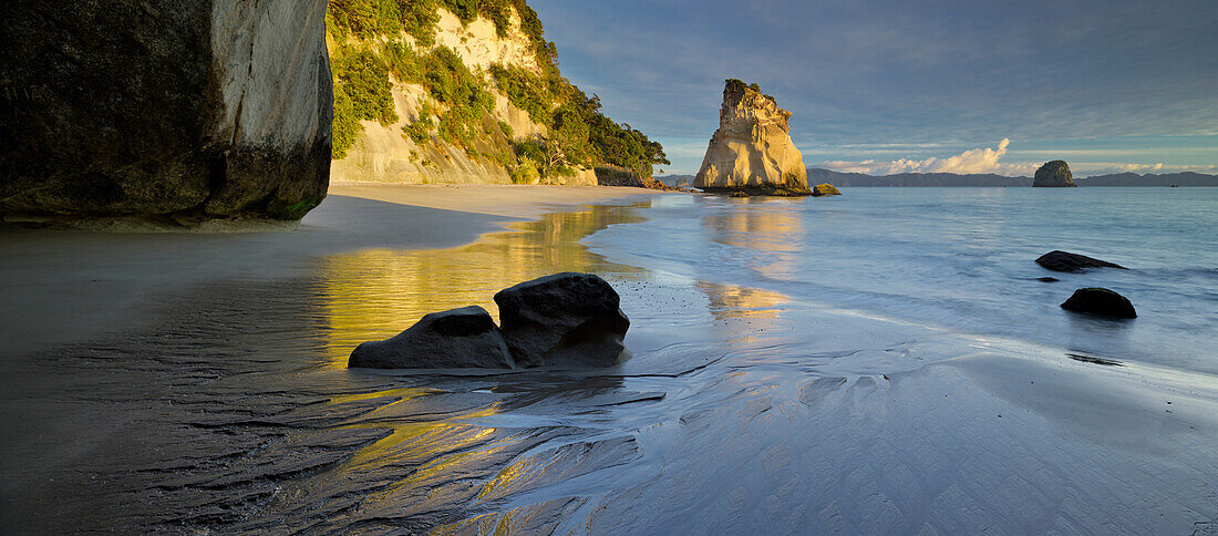 Cathedral Cove, Hahei, Coromadel Peninsula, Waikato, North Island, New Zealand