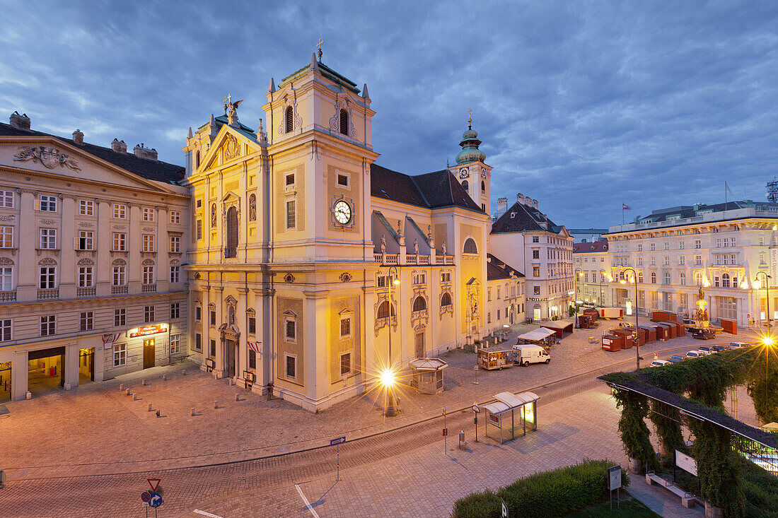 Schottenkirche im Abendlicht, Freyung, 1. Bezirk, Innere Stadt, Wien, Österreich