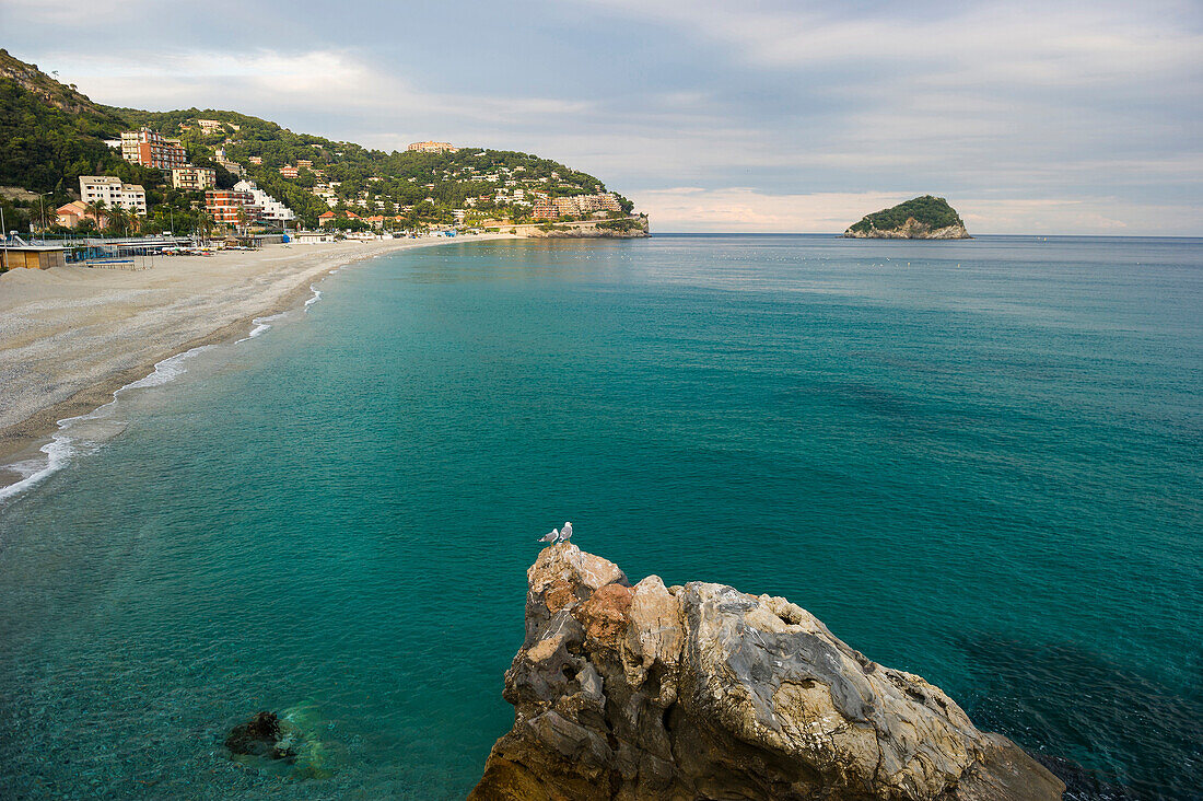 Bergeggi und Isola di Bergeggi, Provinz Savona, Riviera di Ponente, Ligurien, Italien