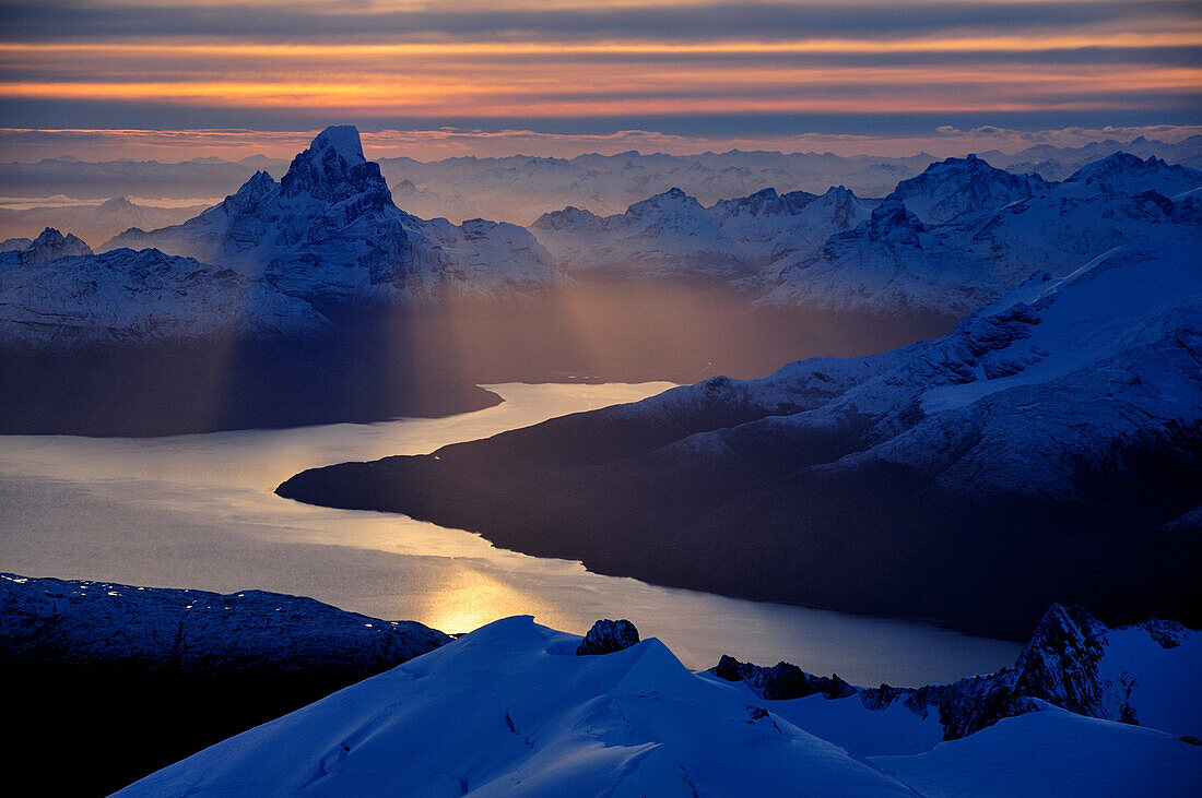 Monte Buckland in sunrise, Monte Sarmiento, Cordillera Darwin, Tierra del Fuego, Chile