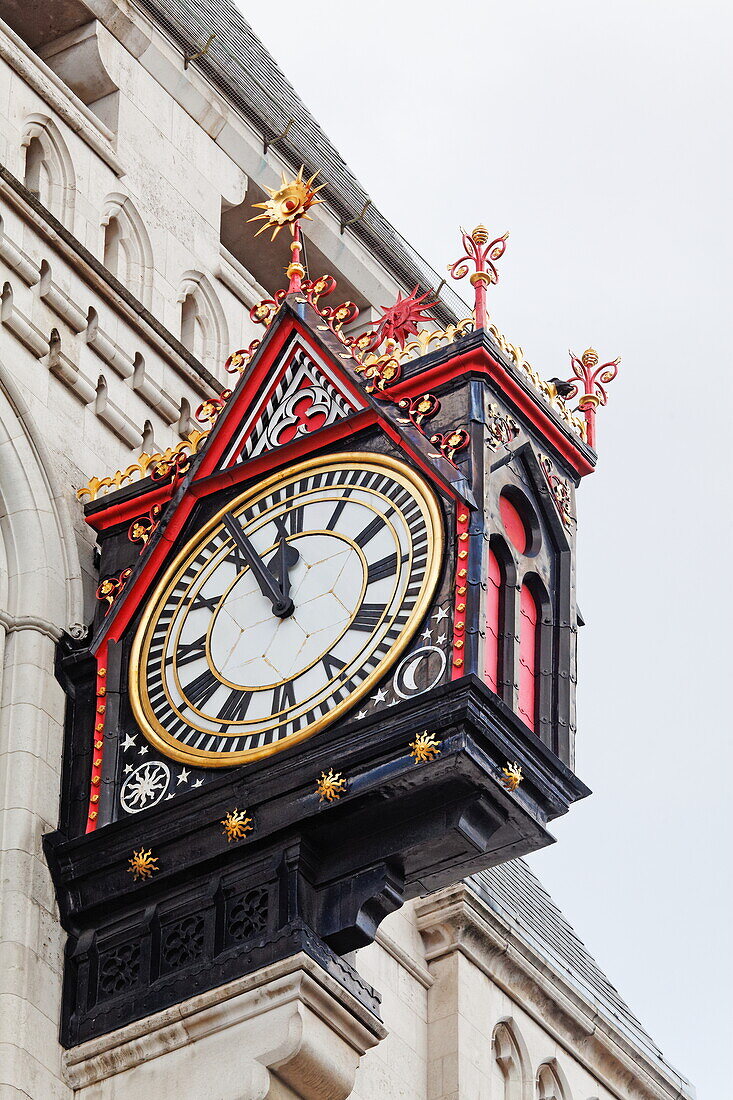 Uhr in der Fleet Street, City, London, England, Vereintes Königreich