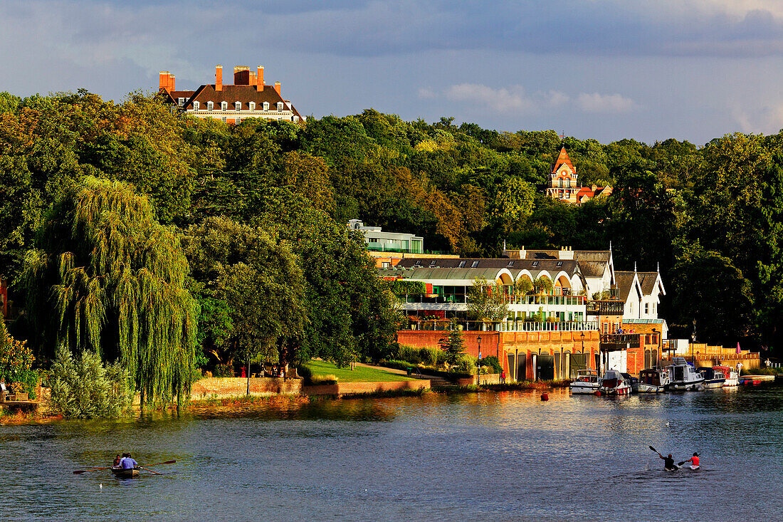 Along the River Thames, Richmond upon Thames, Surrey, England, United Kingdom