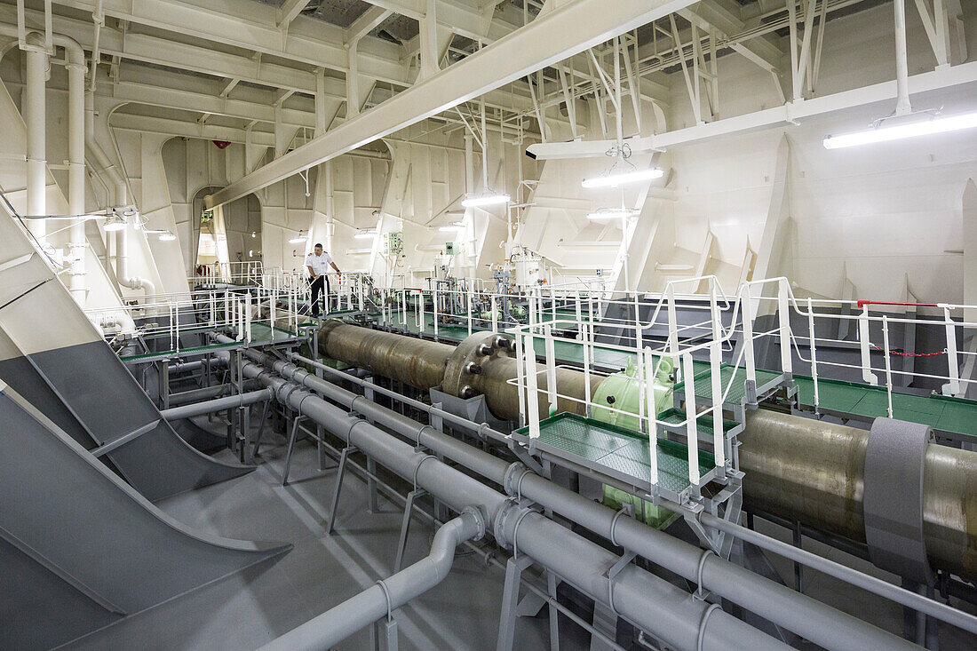 Drive shaft of the CMA CGM Marco Polo, Engine Room, Hamburg, Germany