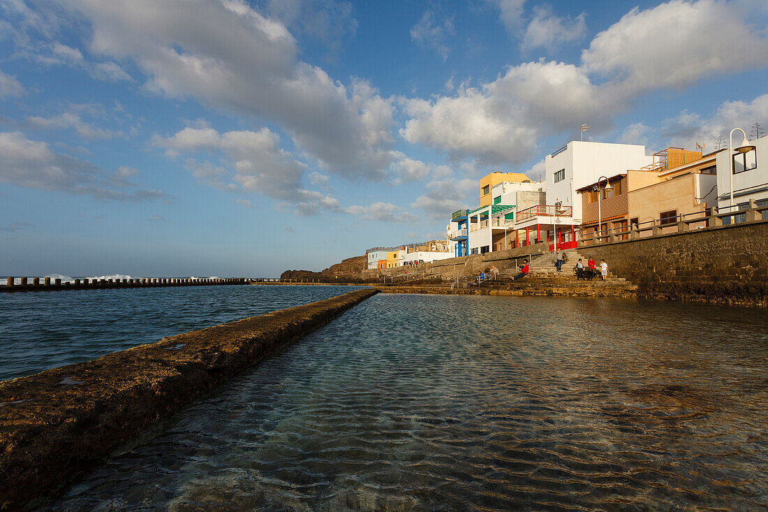 Natural swimming pool, El Agujero near Sardina del Norte, village near Galdar, west coast, Atlantic Ocean, Gran Canaria, Canary Islands, Spain, Europe