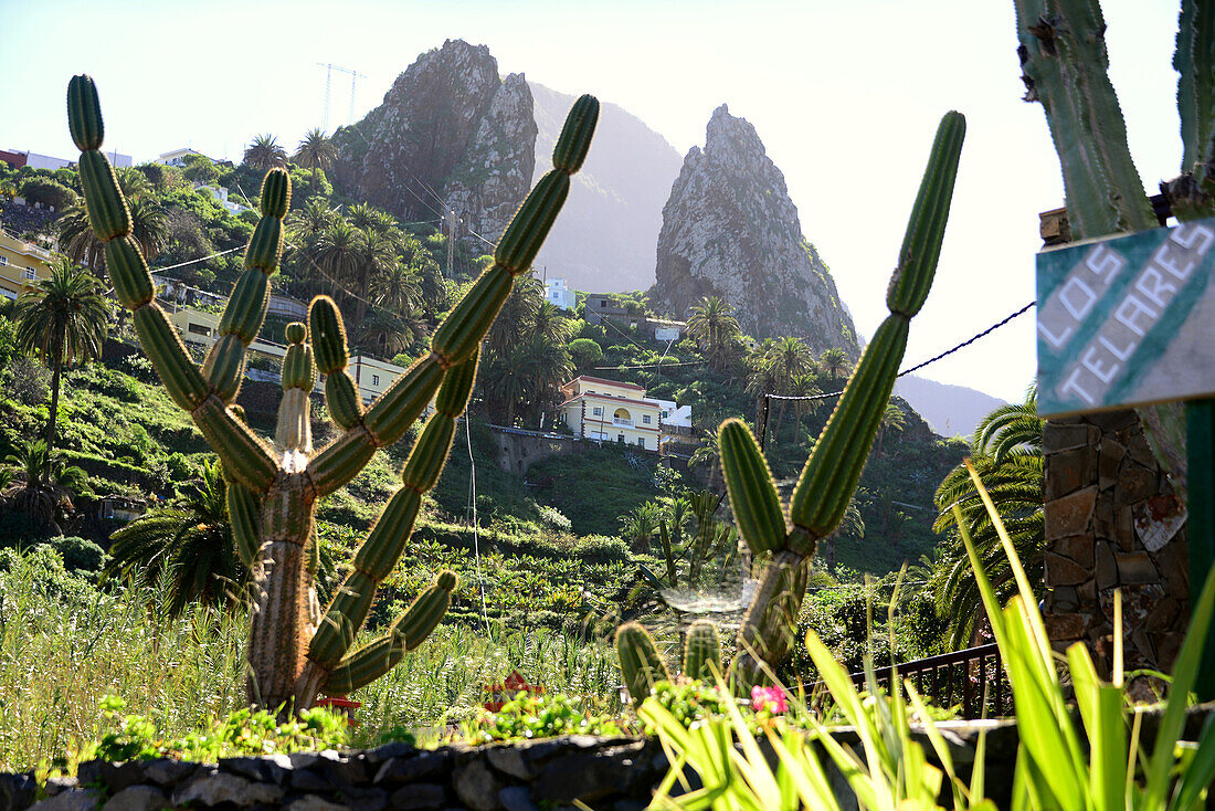 Zwillingsfelsen Roques de San Pedro, Hermigua, La Gomera, Kanarische Inseln, Spanien