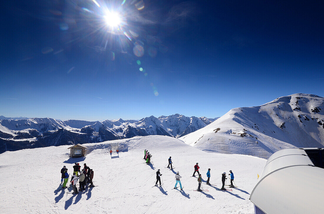 Blick vom Skigebiet Speikboden im Ahrntal, Südtirol im Winter, Italien