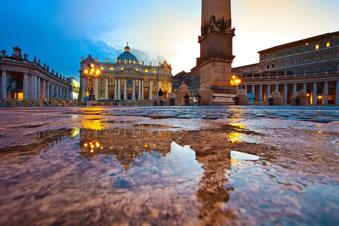 Saint Peter´s Basilica and Square, Vatican City, Rome, Lazio, Italy