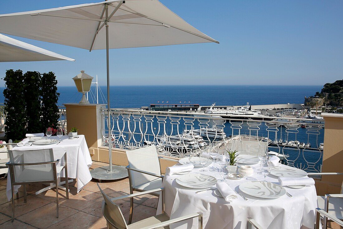 Europe, Principality of Monaco, property of SBM (Societe des Bains de Mer), luxury Hotel Hermitage.