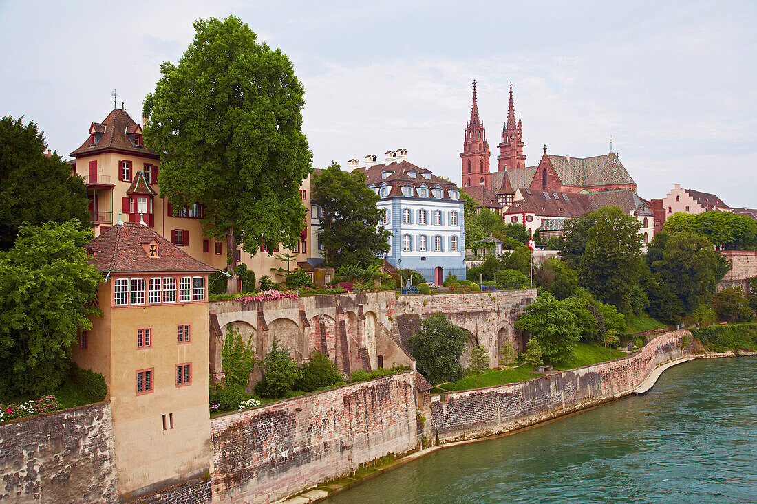 View over the river Rhine to the Minster, Basel, Switzerland, Europe