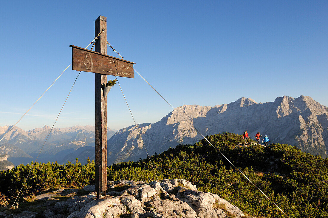 Female hikers on mount Steinplatte, Waidring, Tyrol, Austria