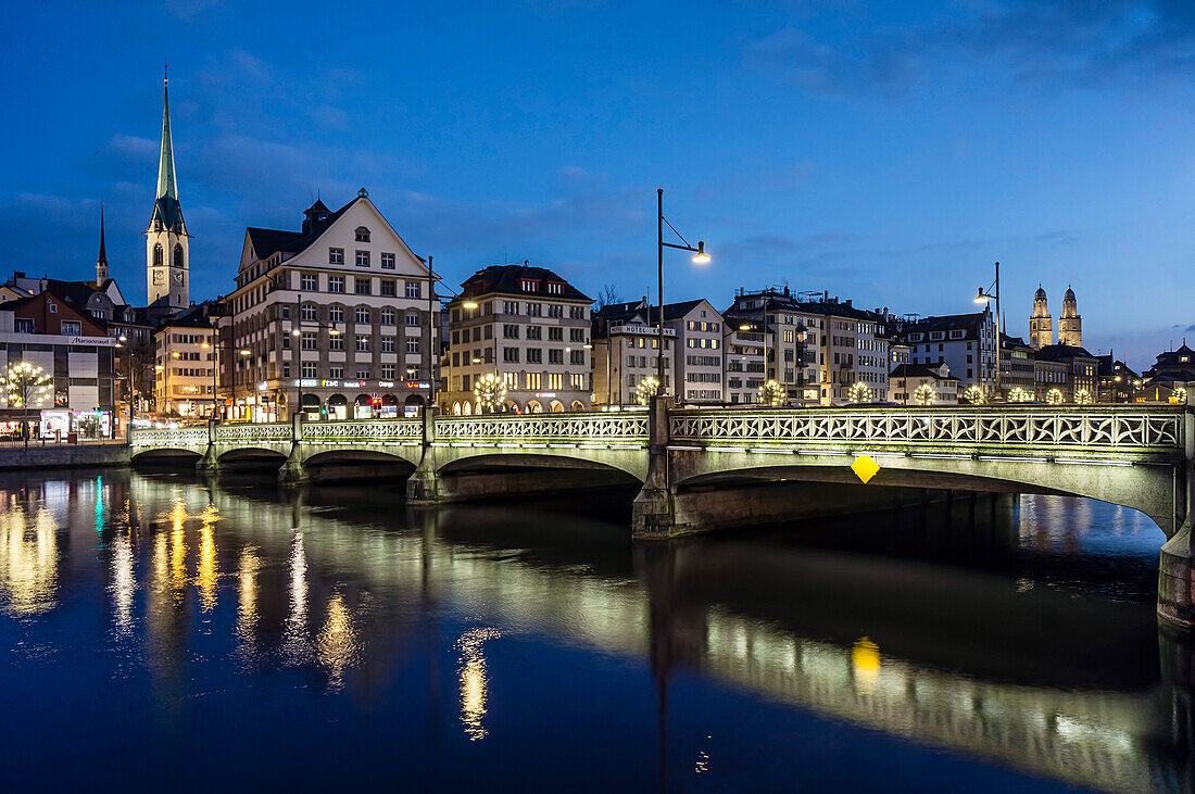 Rudolf Brun Brücke bei Nacht, Limmat, Zürich, Schweiz