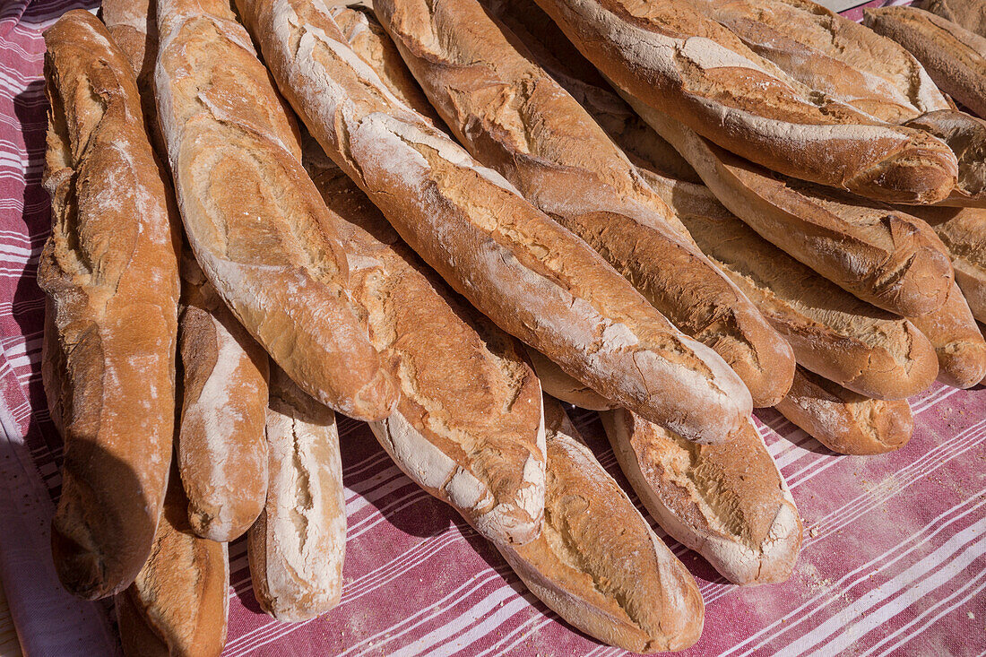 Market Stall with fresh baguettes, Cours Saleya, Nice, Alpes Maritimes, Provence, French Riviera, Mediterranean, France, Europe