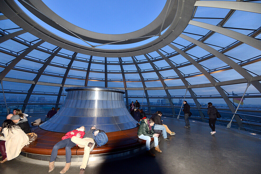 in der Kuppel vom Reichstag, Berlin, Deutschland