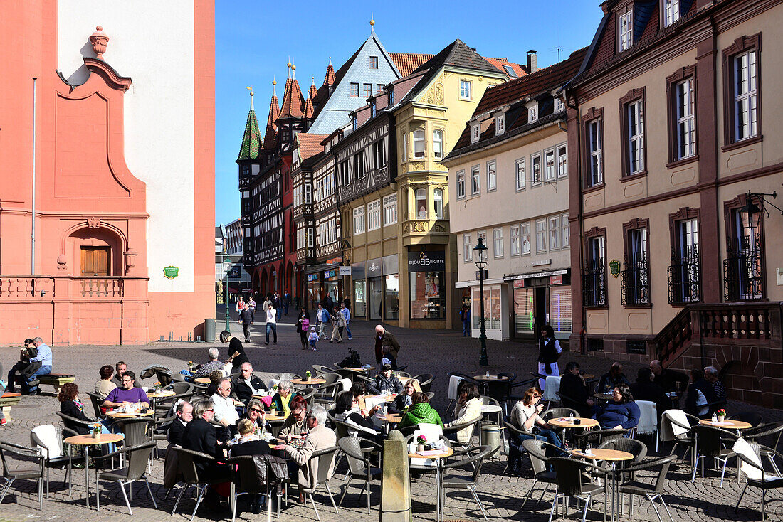 Strassencafe am alten Rathaus in der Friedrichstraße, Fulda, Hessen, Deutschland