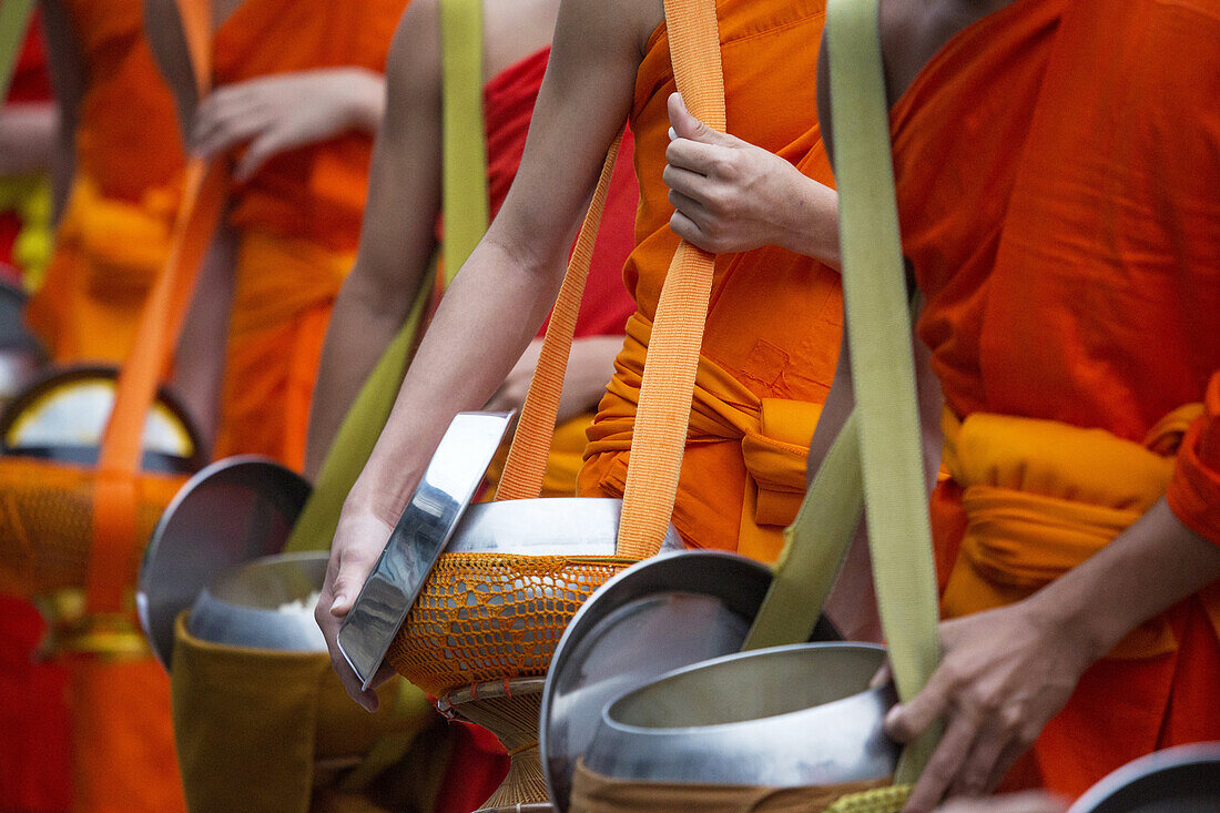 Almosenvergabezeremonie in Luang Prabang, Laos.