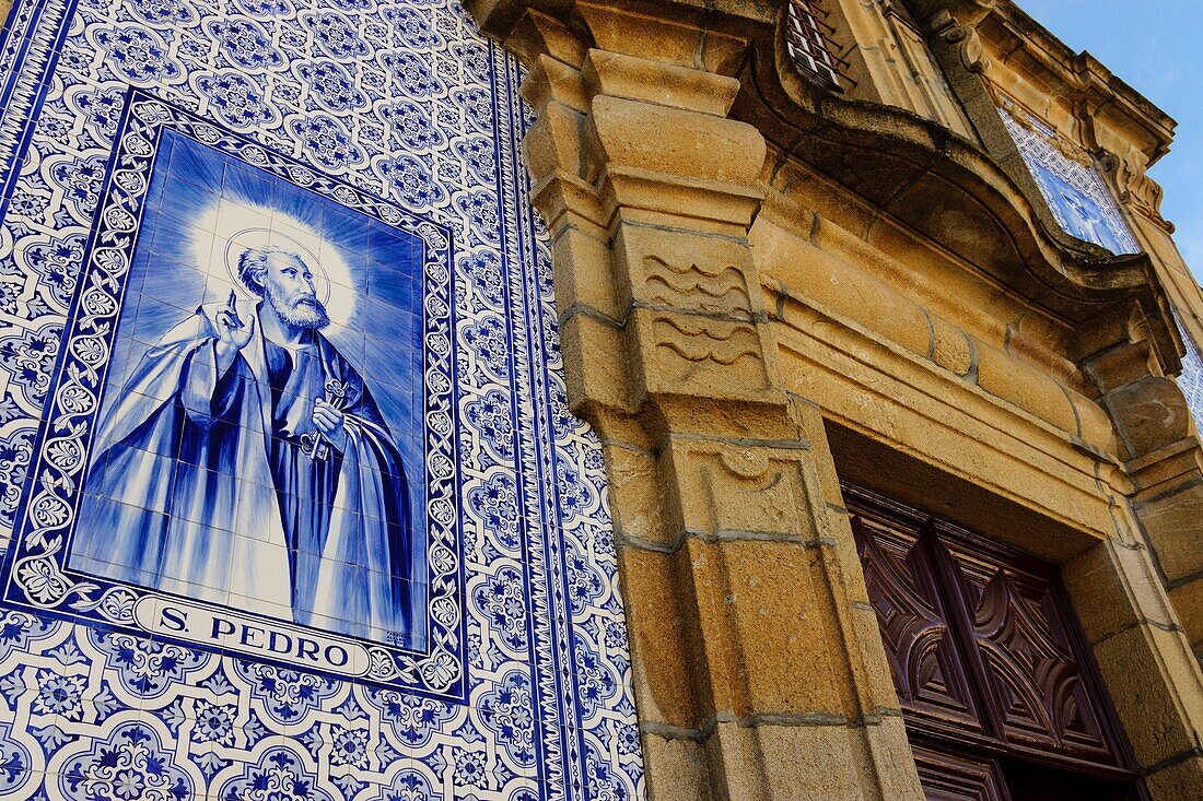 image tiles and San Pedro, San Pedro church, Main Church of Gouveia, the seventeenth century, Gouveia, Serra Da Estrela, Beira Alta, Portugal, Europe.