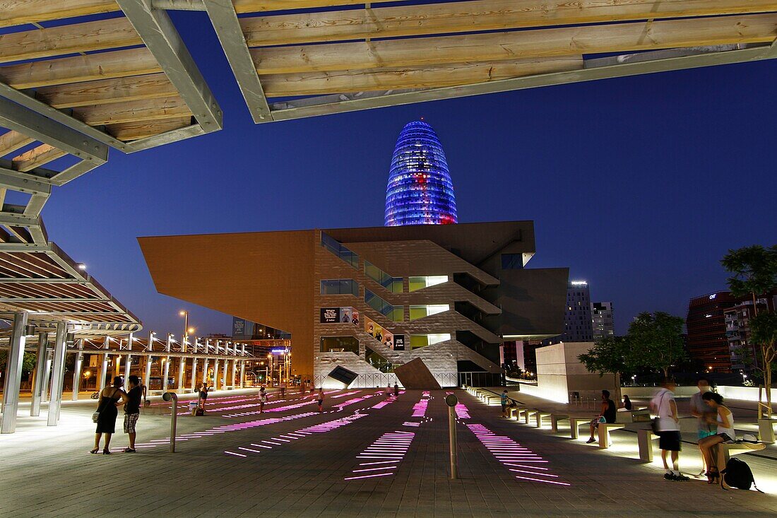 Building Design Hub Barcelona, by MBM architects. Agbar Tower, by Jean Nouvel. Barcelona.