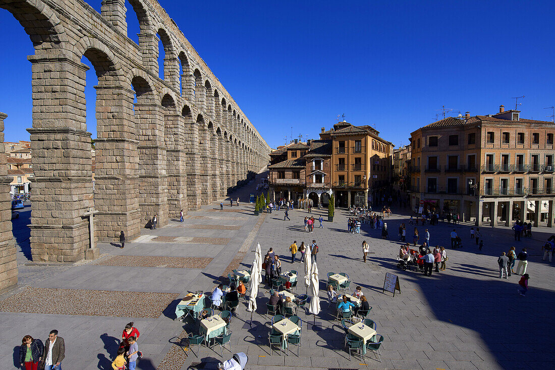 Segovia, Roman Aqueduct, Azoguejo Square, Castilla-Leon, Spain.