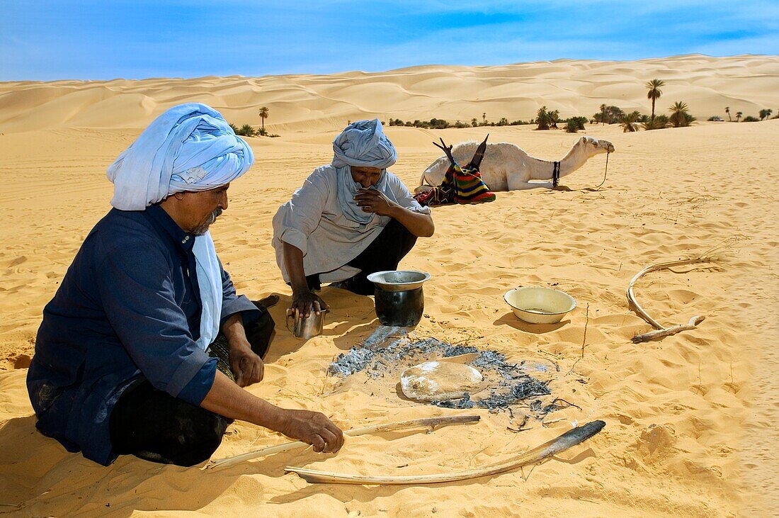'Tuareg; Libyan Arab Jamahiriya; Libyan Desert.'